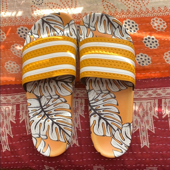 adidas adilette slides gold adidas adilette slides gold